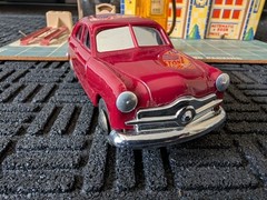 1949 FORD V-8 * 4 DOOR 1/25 scale – PROMO – Original Metal Base