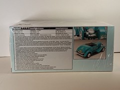 Monogram Classic Cruiser ’32 Ford Street Rod 1:24 Plastic Model Kit NEW