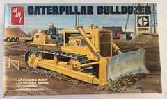 amt CATERPILLAR BULLDOZER D8H 1/25 Model T818 Vintage Open Box Read Description