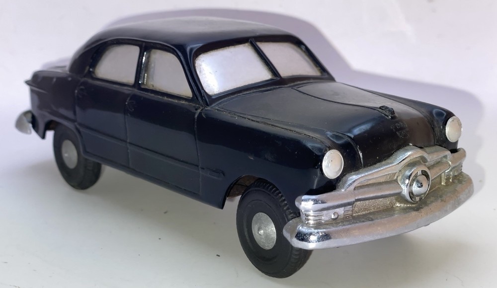 AMT 1950 Ford Custom 4-door Sedan 1/25 Wind-up Promo BLACK FN+