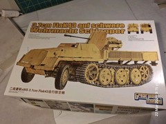 Great Wall Hobby 1/35 3.7cm FlaK43 auf schwere Wehrmacht Schlepper No L3516