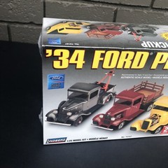 Lindberg 1934 Ford Pickup Build 3 Ways 1:25 Model Kit #72157 NEW SEALED Box Bent