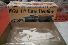 VINTAGE MPC 1930 4 1/2 LITER BENTLY SEALED PARTS FREE SHIPPING lot 1 0 094197