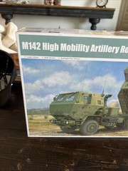 Trumpeter 1/35 M142 HIGH MOBILITY ARTILLERY ROCKET SYSTEM (HIMARS) Model #01041