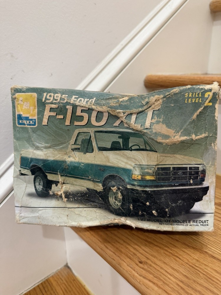 M26D SEALED AMT FORD 1995 F-150 XLT model kit “RARE” in 6106 truck pickup