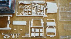 JO-HAN ’66 Cadillac Fire Rescue Ambulance 1/25 open box complete molded in white