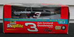 REVELL # 3 GOODWRENCH PLUS NASCAR 1998 CHEVROLET D. EARNHARDT SNAPTITE KIT 1/24
