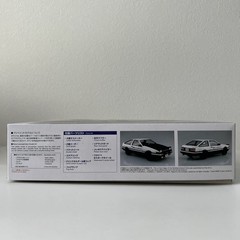 Unassembled Aoshima Pre-painted el 1/24 Initial D Takumi Fujiwara AE86 Trueno
