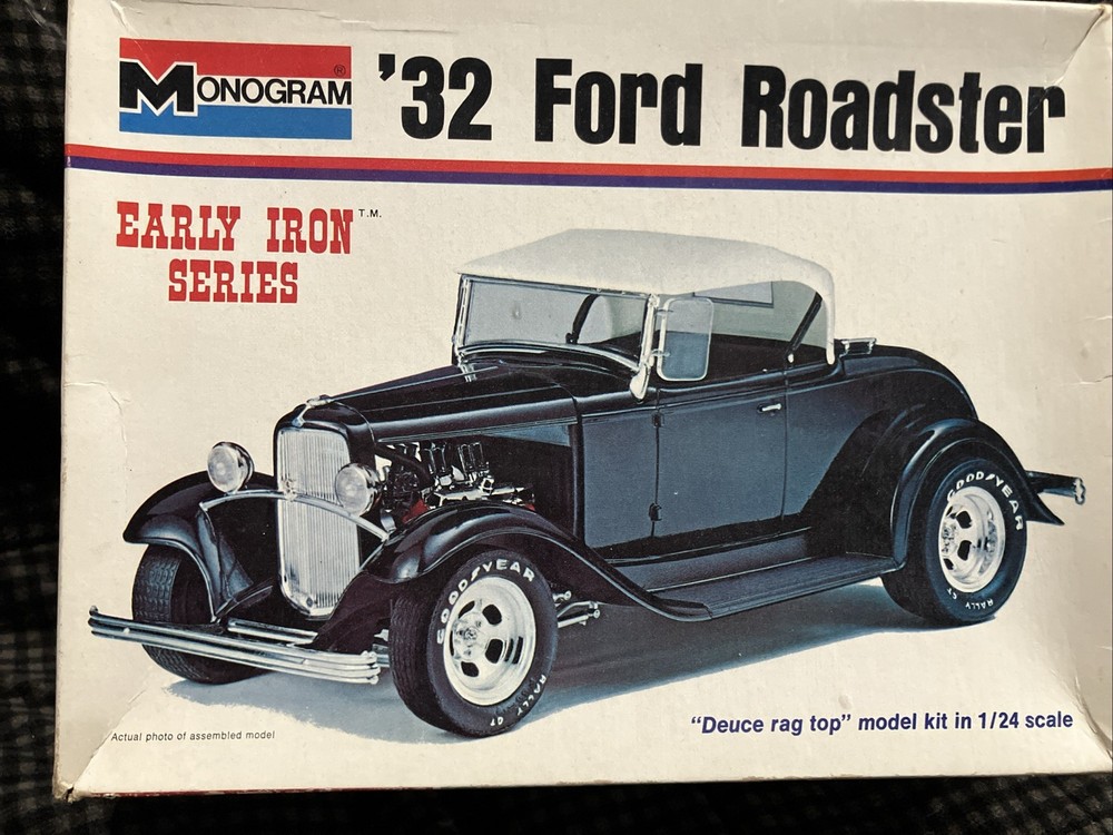 Monogram ‘32 Ford Roadster 1:24 Scale Model Kit 8280-0270