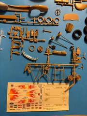 1939/1940 FORD SEDAN 3N1 MODEL KIT 1/25 SCALE AMT ERTL COOL LOOK!!