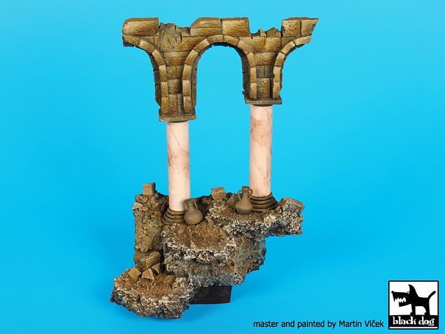 Black Dog 1/35 Columns Section Vignette / Diorama Base No.2 (10cm x 7cm) D35077