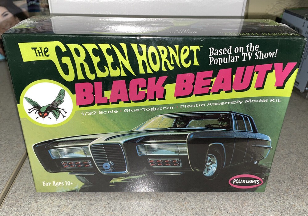 Polar Lights 994 GREEN HORNET TV Show BLACK BEAUTY CAR plastic model kit 1/32