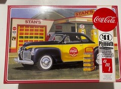 Model Car Parts – AMT 1941 Plymouth Coupe junkyard 1/25 custom V8 engine parts