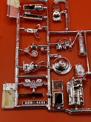 1957 Ford T-Bird AMT Chrome Engine With Stand Model Parts 1:25 New L5