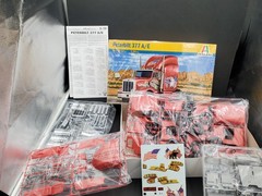Peterbilt ROAD REBEL 377 A/E Semi Truck Italeri 1:24 Model Kit # 740 Open Bx