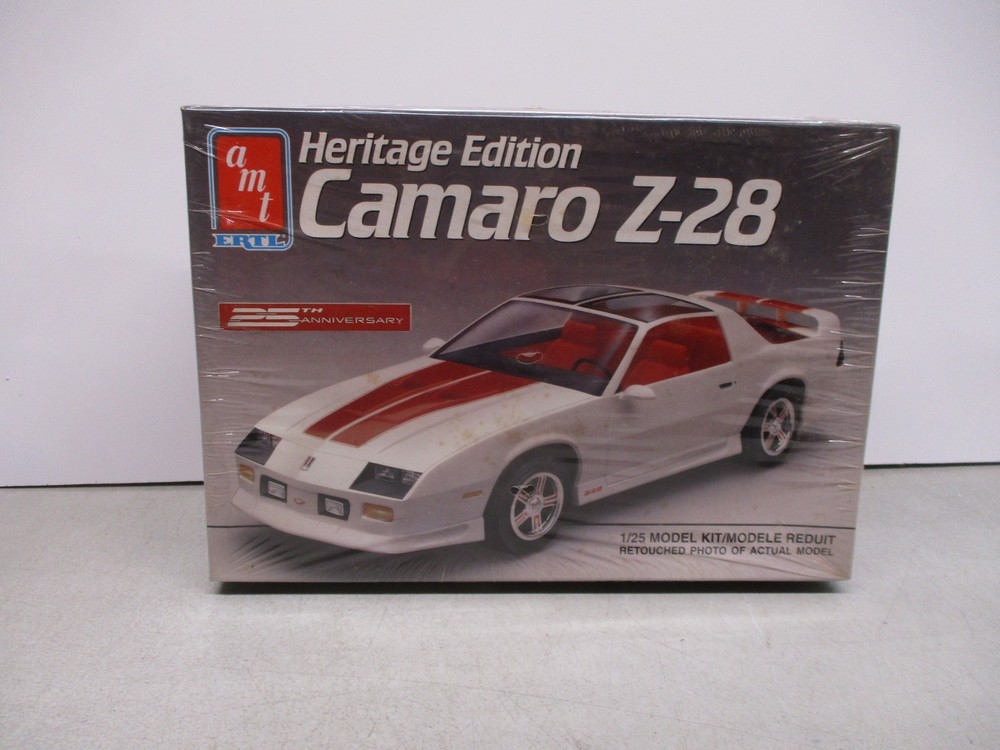 AMT Heritage Edition Camaro Z-28 1/25