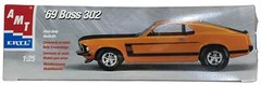 AMT/Ertl’69 Boss 302 Pre-Painted Metal Body 1998 1:25 Model Kit NEW Ford Mustang