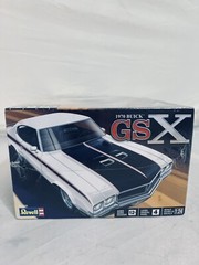 Revell 1/24 1970 Buick GSX 2n1 Plastic Model Kit 85-4522