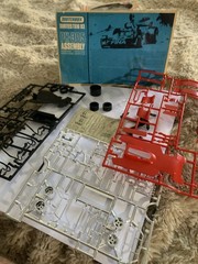 1975 Matchbox 1/32 Surtees TS16/03 Model Kit DAMAGED BOX UNBUILT MISSING A TIRE