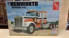 AMT 1021 Kenworth Conventional W-925 Tractor model kit