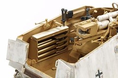 Tamiya 1/35 No. 335 German Army Heavy Anti-Tank Self-Propelled Gun Nashorn 35335