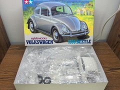 Tamiya Volkswagen 1300 Beetle 1966 1/24 Sports Car Series 136 Model Kit #21957