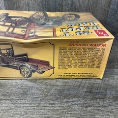 AMT 1923 Ford Model T Depot Hack 1:25 Scale Plastic Model Kit 1237 NIB