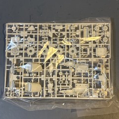 Revell 1:24 Jaguar XK-E (E-Type) Coupe *New Tooling* – MPN 85-4509 Sealed Parts