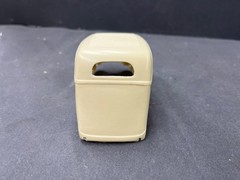 1936 Ford 2 Door Sedan Body RESIN Model 1/25 McM