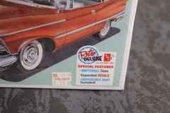 SKILL 2 MODEL KIT 1959 CHRYSLER IMPERIAL 3-IN-1 KIT 1/25 SCALE MODEL AMT AMT1136