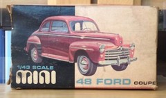 AMT 1:43 48 Mini Ford Coupe Vintage Model Car Kit M762-100, Complete