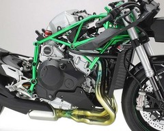 Tamiya 1/12 Kawasaki Ninja H2 Carbon Motorcycle Model Kit TAM14136