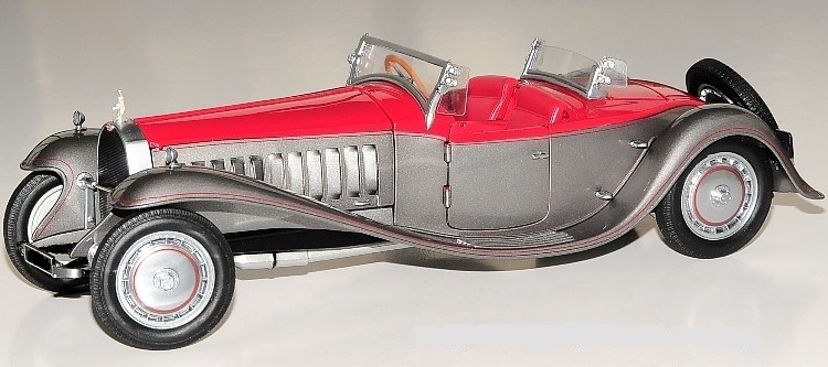 Bugatti Race Car Classic Chiron Racing Racer1 18Built12Metal Model24Carousel