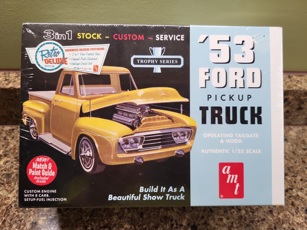AMT 1953 Ford Pickup Truck 1/25 Model Kit 3 in 1 Trophy Series NEW ’53 AMT882