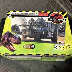 Revell SnapTite 1/25 Jurassic Park Lost World Hunter’s Humvee Snagger Hummer