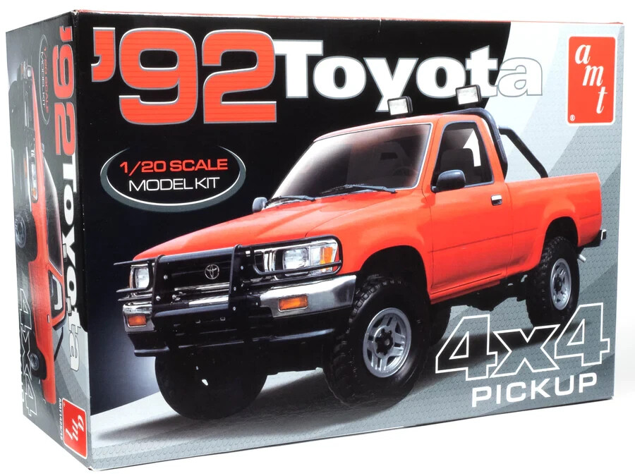 AMT 1992 Toyota 4×4 Pickup 1/20