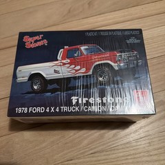 AMT 1978 Ford 4×4 Pickup Truck Firestone Super Stones 1/25 Model Kit