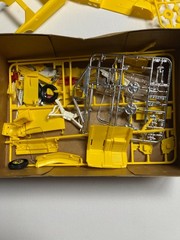 Vintage Revell Porsche 914 Yellow 1/25 Scale Plastic Model Kit S-3104 1973 As Is