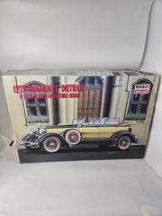 Minicraft 11217 1928 Lincoln Dietrich L Convertible sedan KIT 1/16 McM