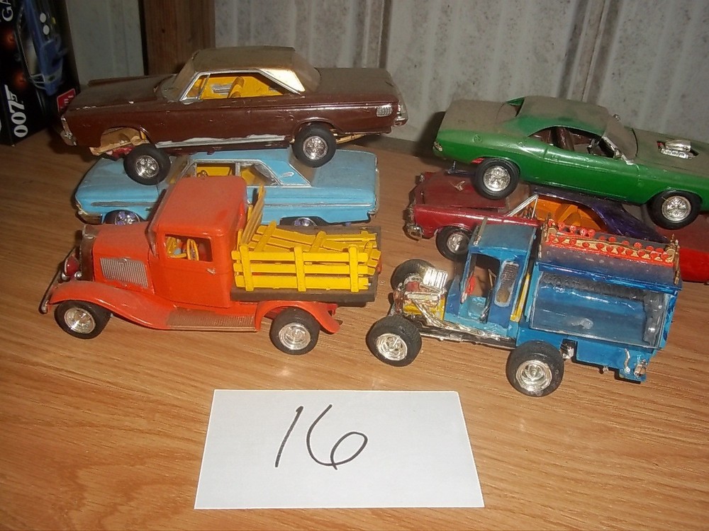 Model Car Junkyard/Parts Lot Salvage Built Plastic Models #16