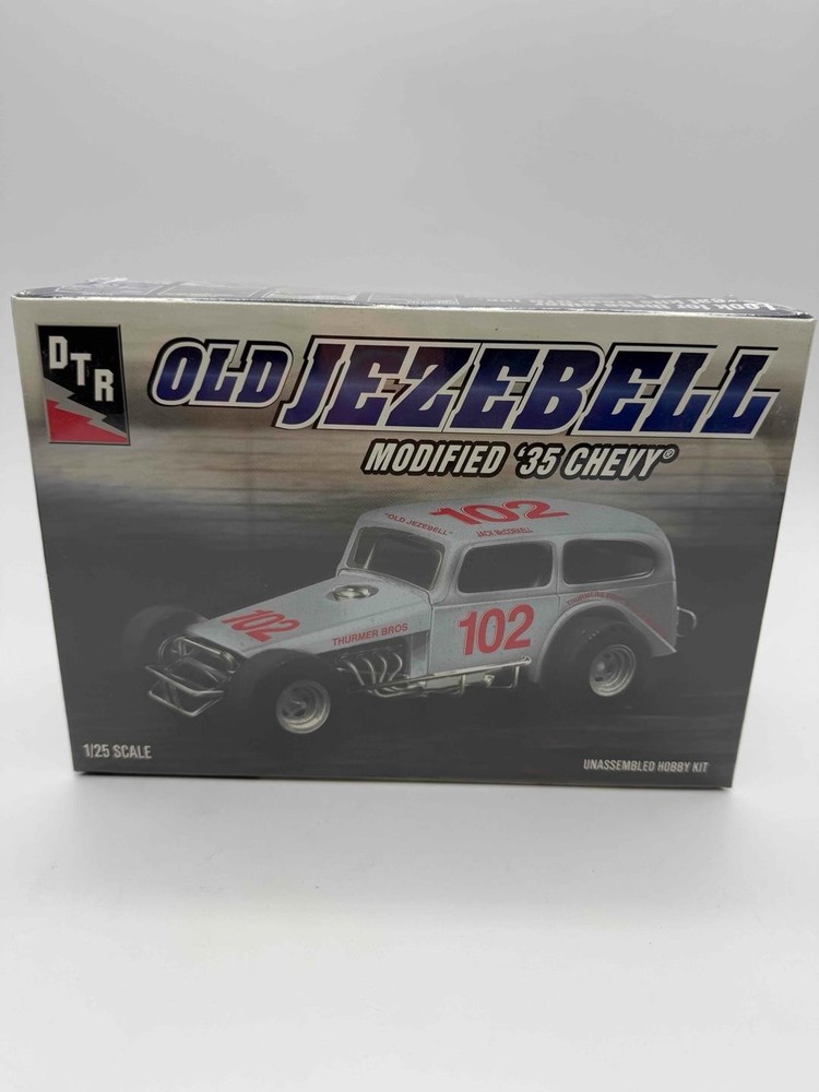 2005 DTR Old Jezebell Modified 33 Chevy Model Kit 1/25 Scale Sealed No. 21671R