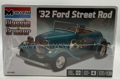 Monogram Classic Cruiser ’32 Ford Street Rod 1:24 Scale Model Car Kit Level 4