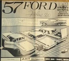 AMT 57 Ford 2-Dr Hardtop w/ Engine 1:25 Plastic Model Kit T-157-200