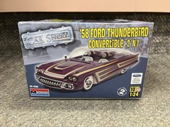 * MONOGRAM 1/24 SCALE ’58 FORD THUNDERBIRD CONVERTIBLE 2 ‘N 1 MODEL #85-4280 *ST