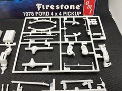 1/25 Scale Suspension Parts Lot AMT ’78 Ford Pickup Model Kit