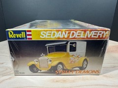 REVELL – ’26 SEDAN DELIVERY STREET DEMONS – 1:25 SCALE KIT #7391 VINTAGE SEALED