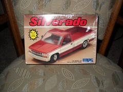 😎MPC MODEL KIT #6096 1/25 “CHEVY SILVERADO C-1500 TRUCK 2 n 1 /STOCK CUSTOM😎