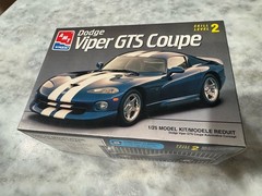 AMT Dodge Viper GTS Coupe 1/25 Scale Plastic Model Kit