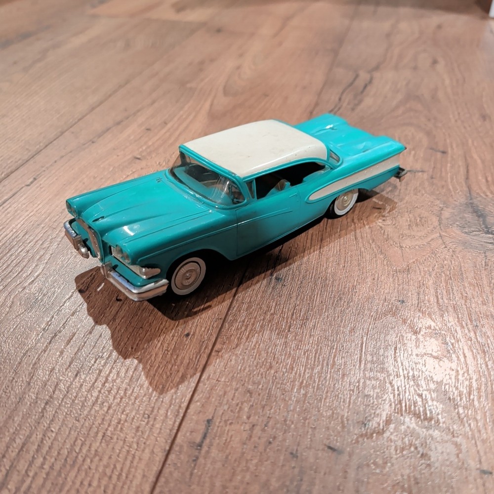 AMT 1958 Edsel Pacer Dealer Promo Model 1/25 Molded In Turquoise