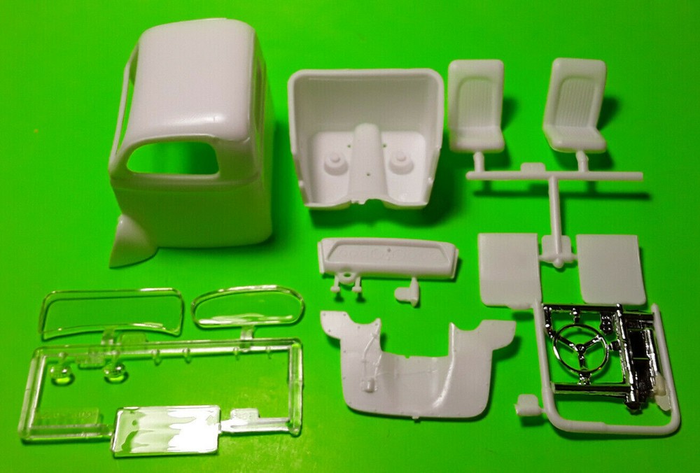 AMT 1940 Willys Pickup Truck Gasser 1/25 Body Cab Glass Interior Tub Bucket Seat
